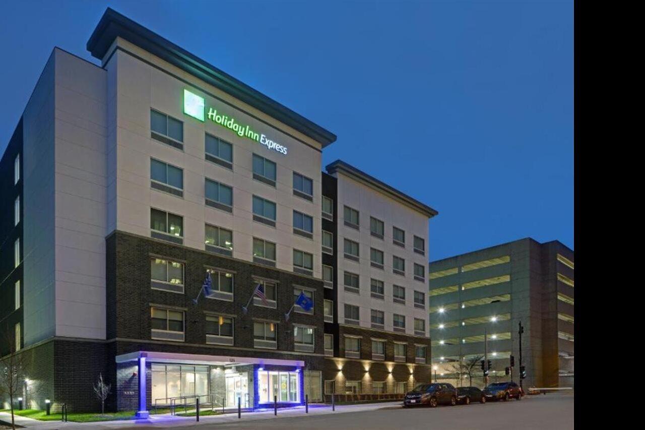 Holiday Inn Express - Milwaukee Downtown By Ihg Exteriér fotografie